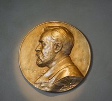Premio Nobel per la Letteratura: 7 curiosità (che forse non sai)
