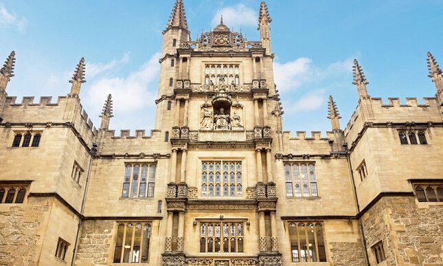 Biblioteca Bodleiana di Oxford: i tesori nascosti, le curiosità e le info utili