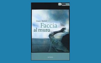 Faccia al muro