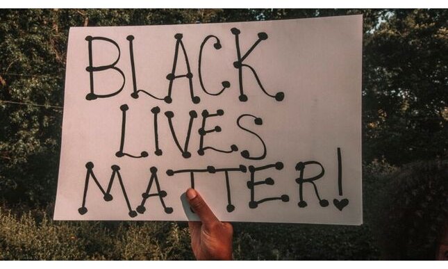 #BlackLivesMatter: i libri da leggere contro il razzismo