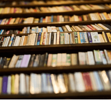 La biblioteca di Niscemi a rischio crollo: l'abbraccio degli scrittori siciliani