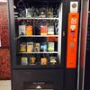Distributore automatico di libri: in vendita il cibo per la mente