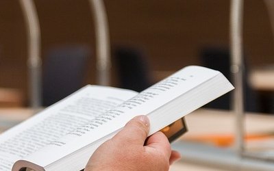 Leggere a scuola: qualche riflessione per crescere futuri lettori