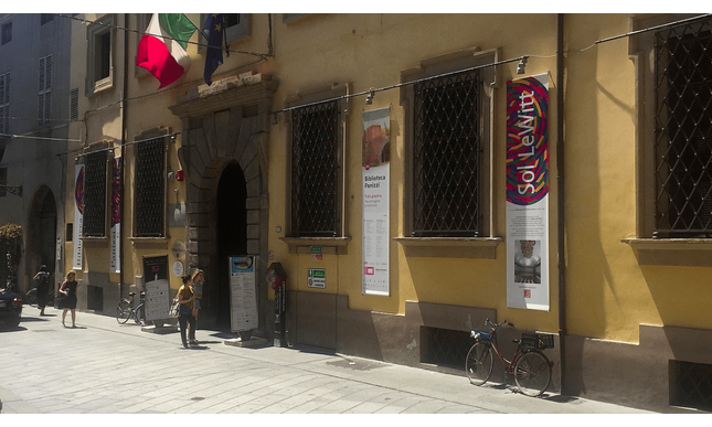 Biblioteca Panizzi di Reggio Emilia: dove si trova, orari, come funziona il prestito libri