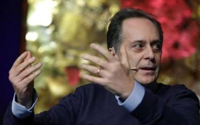 Intervista a Marco Saya, l'editore che ha creduto nella poesia