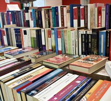 10 euro per un chilo? Sì, ma sono libri. Come funziona Librokilo