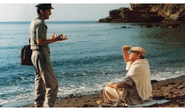 “Il Postino”: la poesia di Neruda sul mare citata nel film