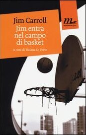Jim entra nel campo di basket