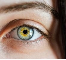 Amore al primo sguardo: Dickens e la moda dei lover's eyes