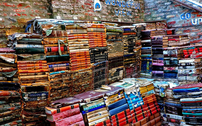 La libreria Acqua Alta a Venezia è ancora allagata causa maltempo