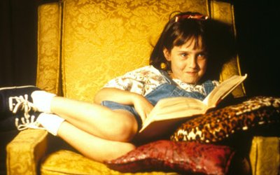 Cinema e lettura: ecco alcuni libri famosi letti nei film