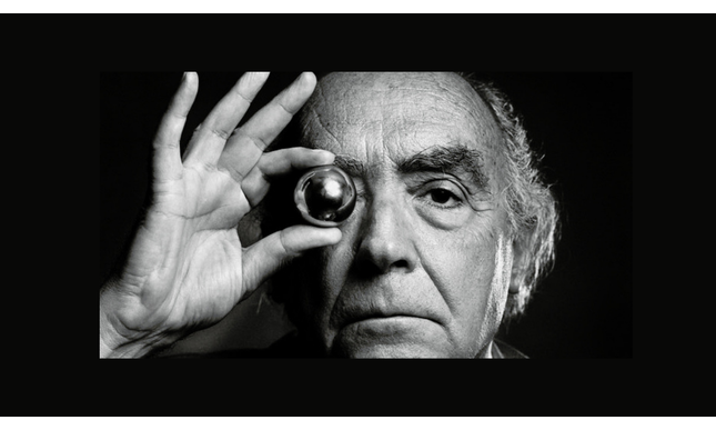 Nasceva oggi José Saramago, l'autore visionario di “Cecità”