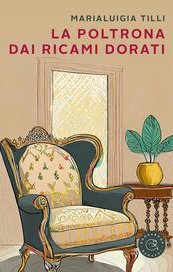 La poltrona dai ricami dorati