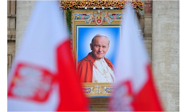 Canonizzazione di Papa Giovanni Paolo II: un libro da leggere e una mostra a Roma