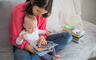 Festa della mamma: scrittrici famose che sono state madri