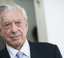 Chi è Mario Vargas Llosa, lo scrittore Premio Nobel per la Letteratura 2010