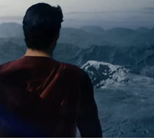 L'uomo d'acciaio: trama e trailer del film su Superman stasera in tv
