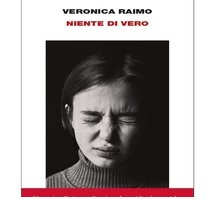 Chi è Veronica Raimo, l'autrice finalista al premio Strega 2022 