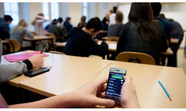 Utilizzo dello Smartphone a scuola: il governo dice sì, pronto il decalogo