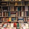 Perché in Italia chiudono le librerie? Una crisi senza fine
