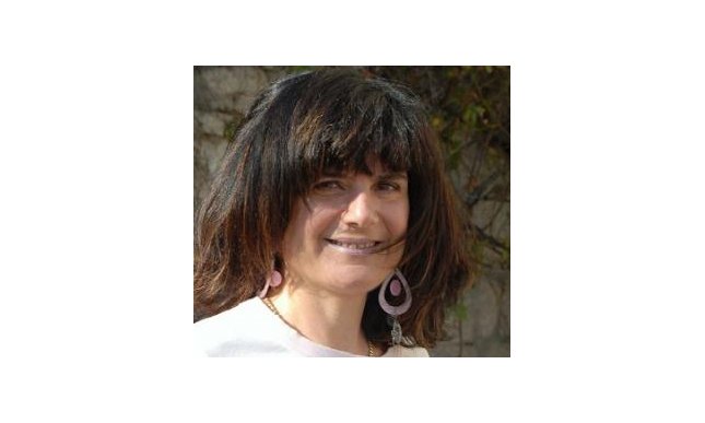 Intervista a Simonetta Tassinari tornata in libreria con “La casa di tutte le guerre”