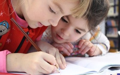 Libri per bambine: 5 idee regalo per crescere forti e indipendenti