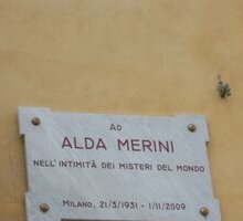 “Santi e poeti”: la prima poesia scritta da Alda Merini
