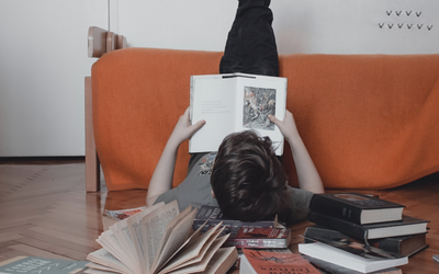 Ecco perché leggere fa bene al cervello