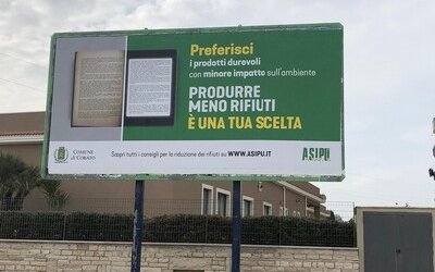 Libri come rifiuti: la pubblicità ambientalista che indigna il web ritirata