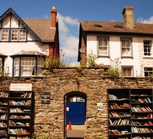 Hay-on-Wye: perché il paradiso dei libri è la meta perfetta per i lettori