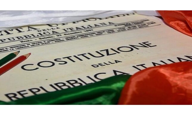 Costituzione Italiana: storia, struttura e articoli principali