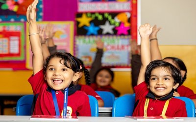 La filastrocca settembrina di Gianni Rodari che celebra l'inizio della scuola