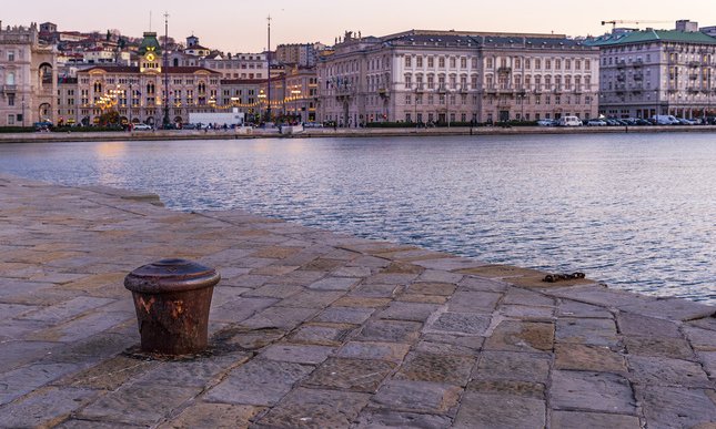 “Più soli”: Trieste e il mare nella poesia di Umberto Saba 