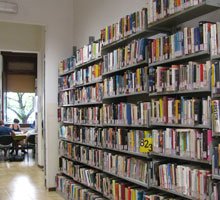 Biblioteche pubbliche: una soluzione per i lettori forti, in tempo di crisi
