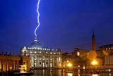 Vatileaks II, 2015: 5 libri sugli scandali del Vaticano