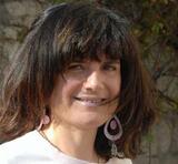 Intervista a Simonetta Tassinari tornata in libreria con “La casa di tutte le guerre”