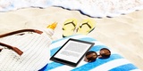 Leggere in spiaggia: 5 gadget di cui hai davvero bisogno